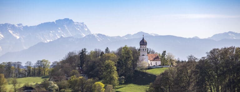 Alpenpanorama in Münsing in Oberbayern