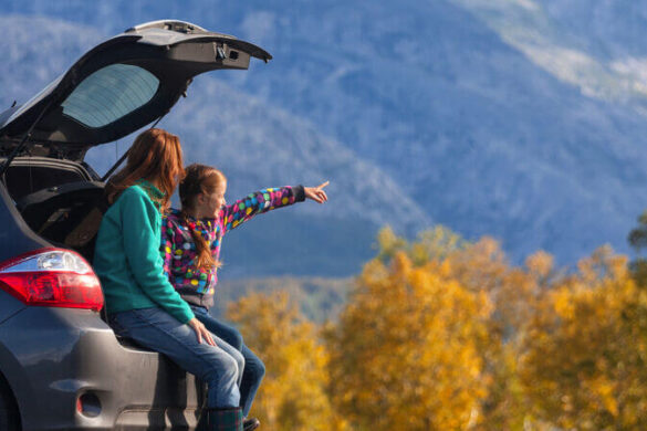 Kinder im Auto: Tipps für Sicherheit & Spaß unterwegs