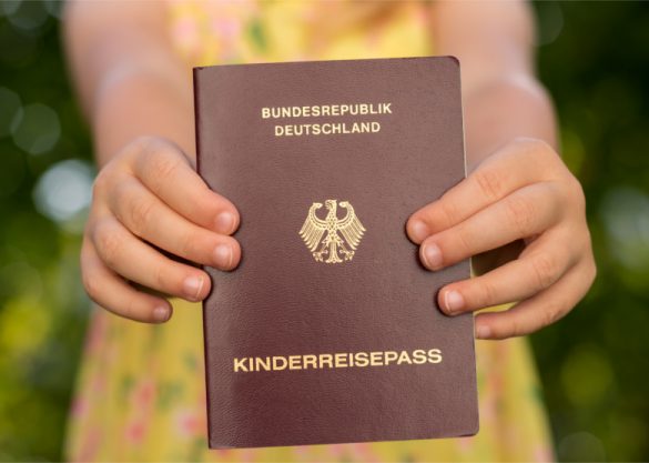 Kinderreisepass: Der Ausweis Für Kleine Weltenbummler | Reisewelt